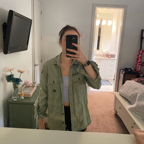 Kendall & Kylie Jackets & Blazers - Kendall and Kylie military jacket